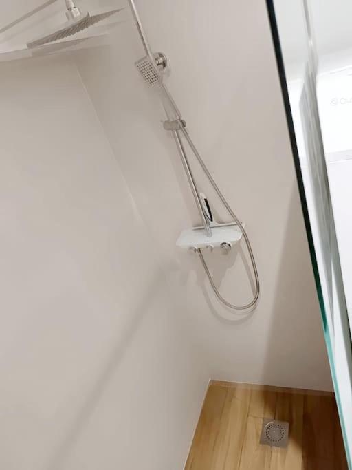 Apartament Le Petit Cocon Pont-Évêque Zewnętrze zdjęcie