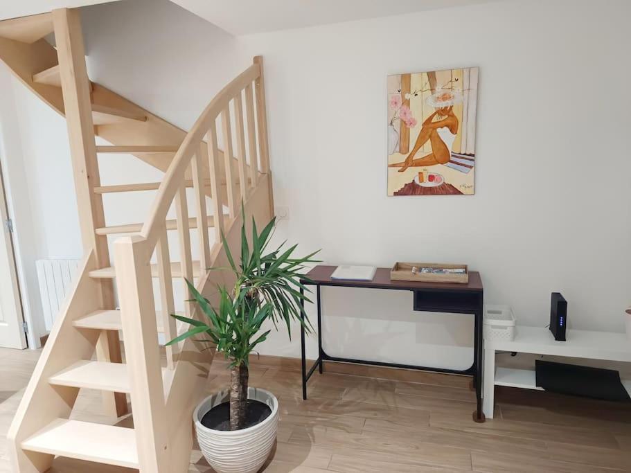 Apartament Le Petit Cocon Pont-Évêque Zewnętrze zdjęcie